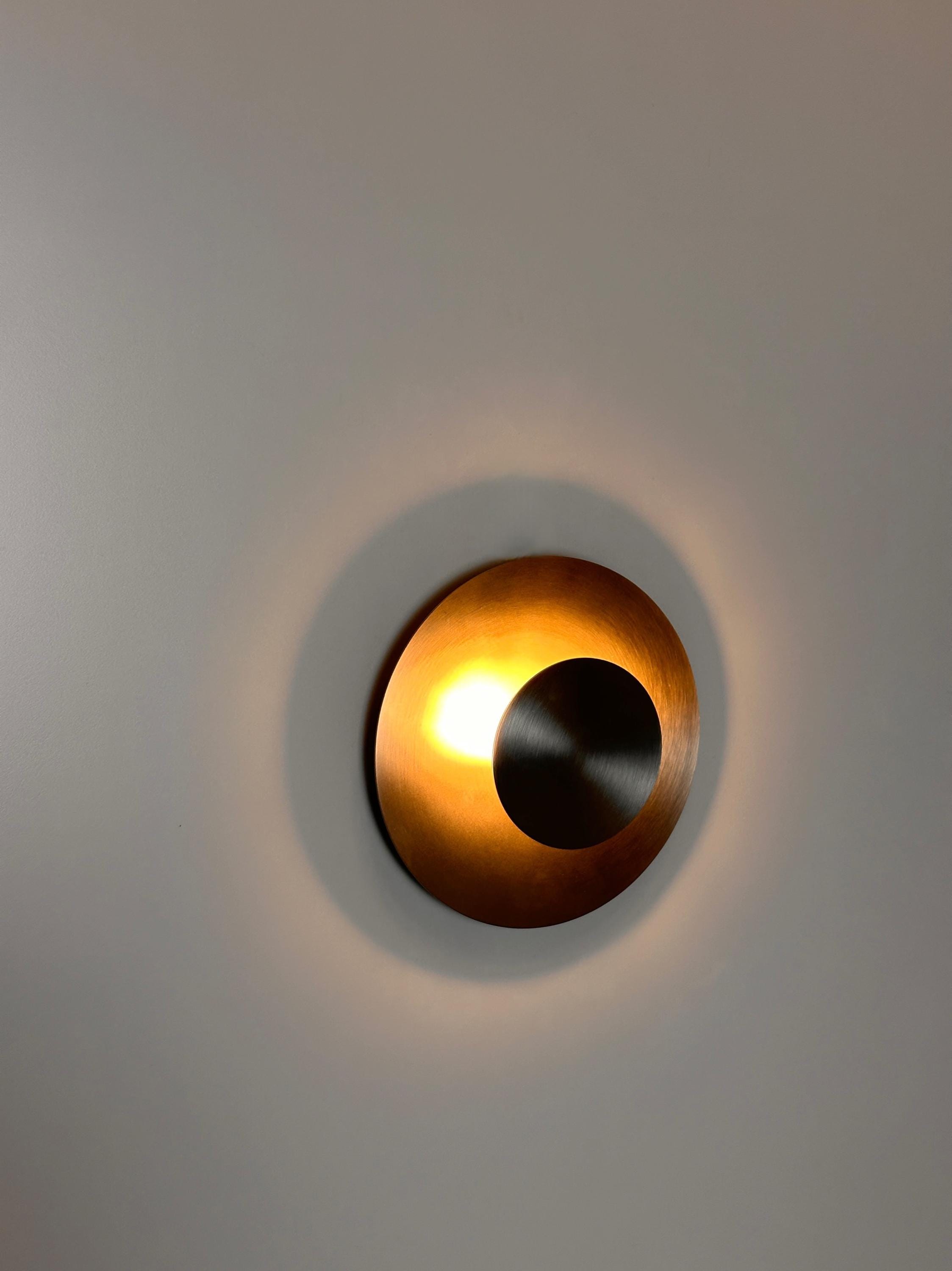 Kelvin Wall Sconce – Minimalist LED Interior Light