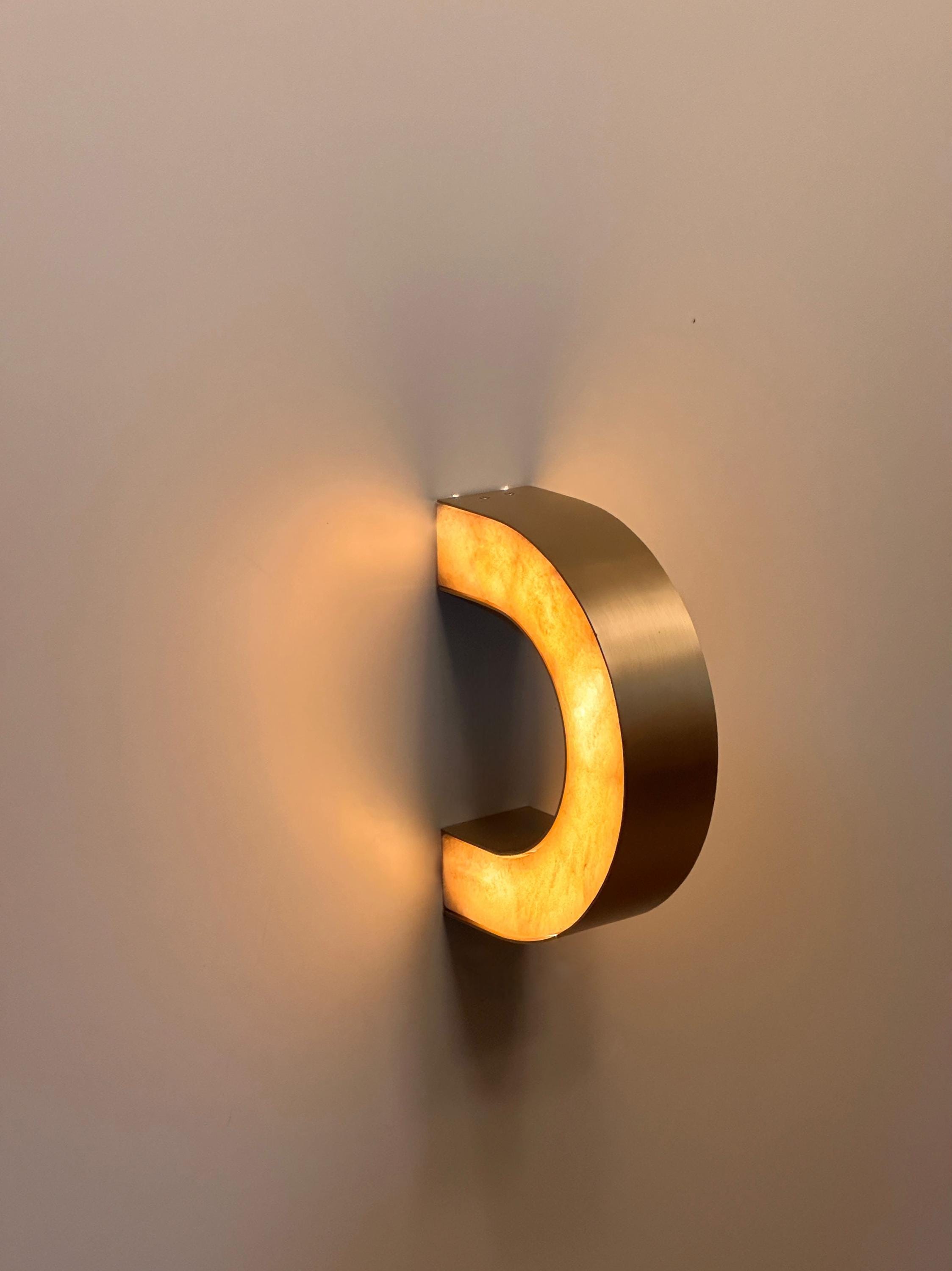 Lunaro Marble Wall Sconce – Modern Alabaster Style Wall Light – Sculptural Luxury Interior Lighting