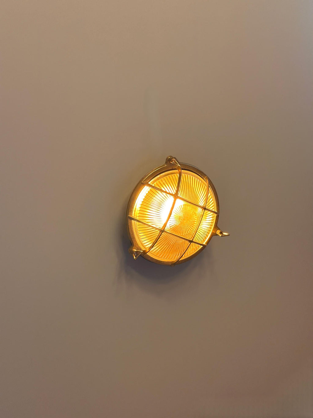 Ternopil Grande Nautical Brass Wall Sconce for Coastal Outdoor Spaces