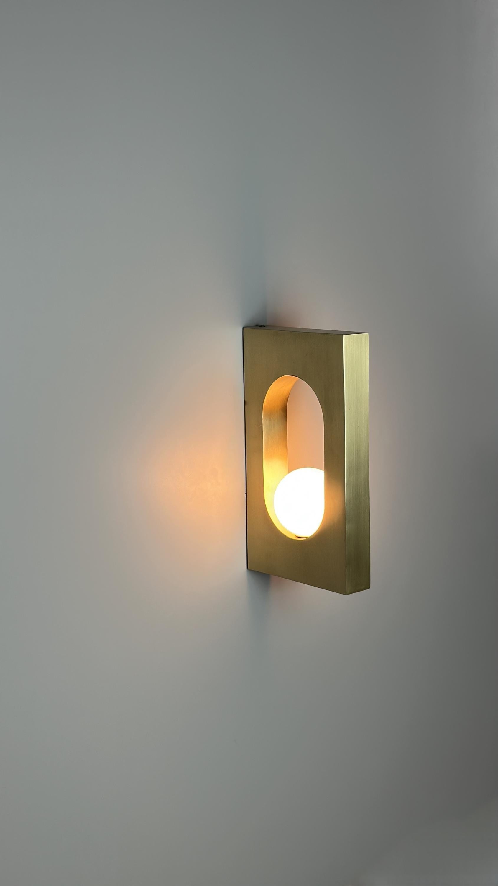 Ecowa Wall Sconce – Minimalist Brass Accent Fixture with Warm Ambient Glow