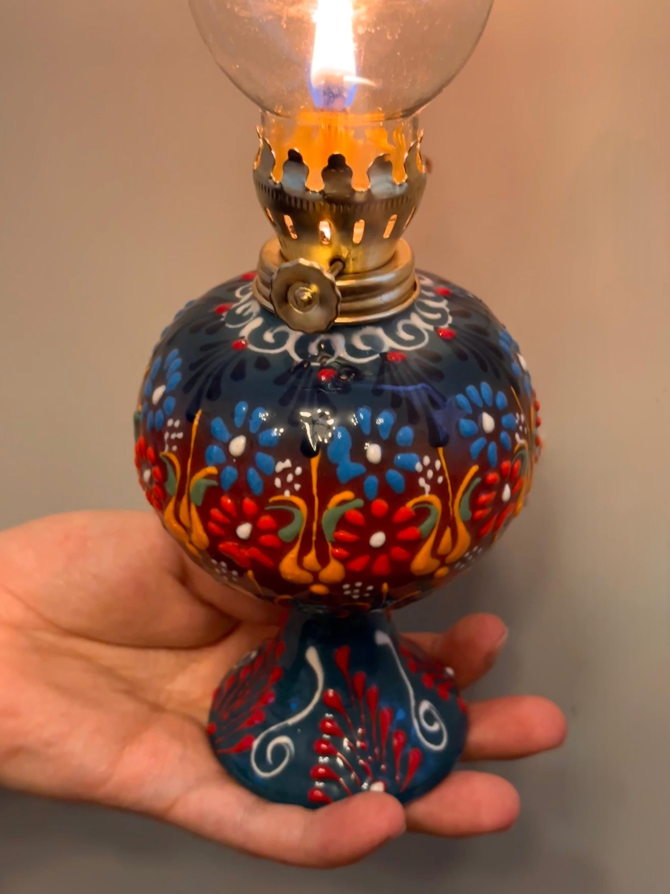Davos Hand-Painted Ceramic Oil Lamp – Traditional Non-Electric Heritage Lighting