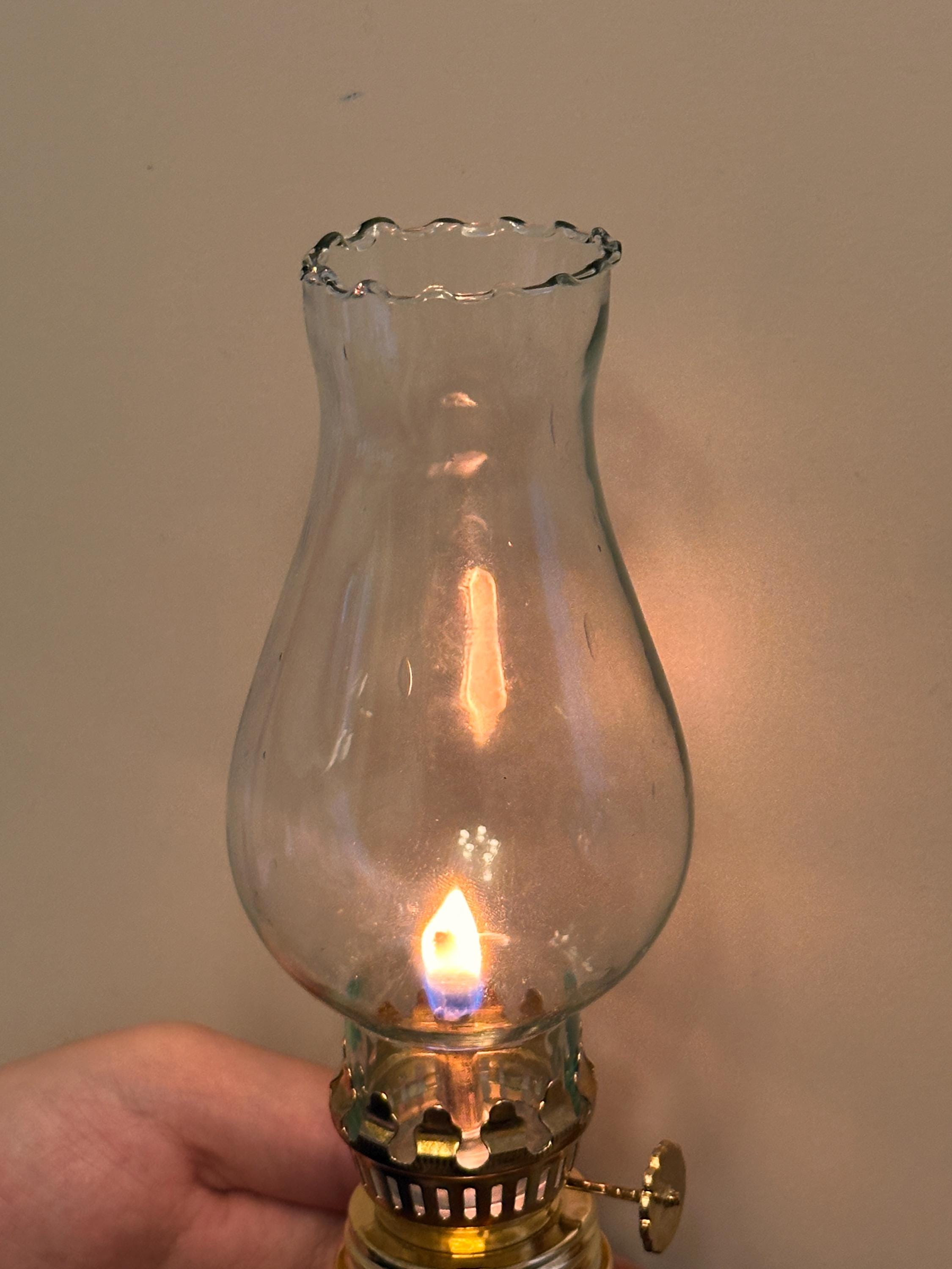 Brownel Hand Blown Glass Oil Lamp – Traditional Non-Electric Heritage Table Lantern
