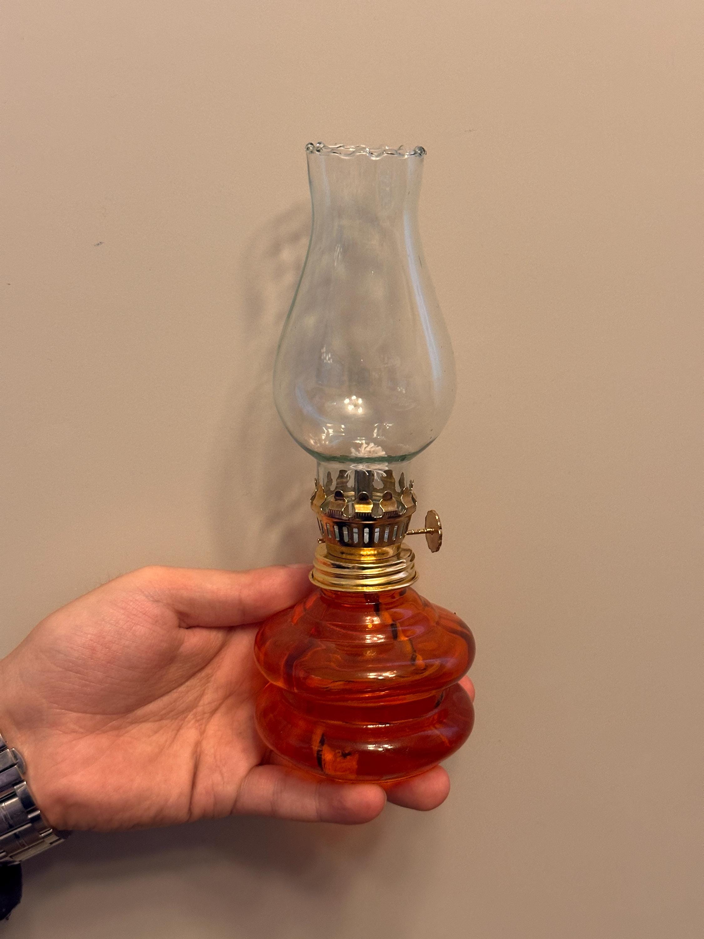 Brownel Hand Blown Glass Oil Lamp – Traditional Non-Electric Heritage Table Lantern