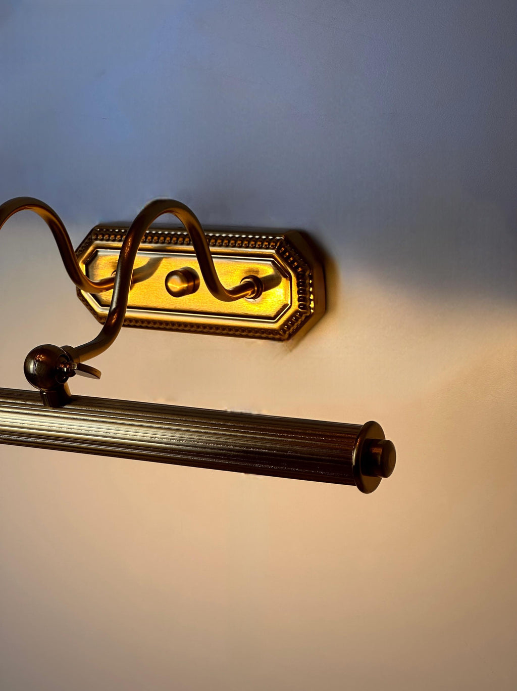 BELIZE Framed Industrial Wall Light – Handmade Artisan Iron Sconce for Interior Spaces